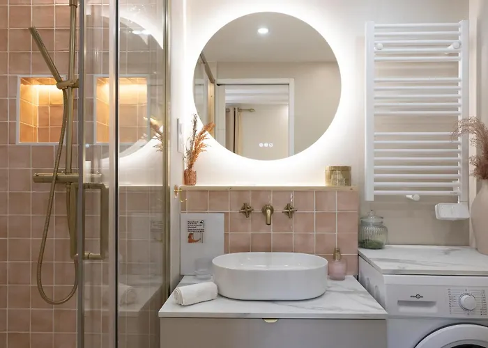 Apartman Elegant Between Train Station And Center